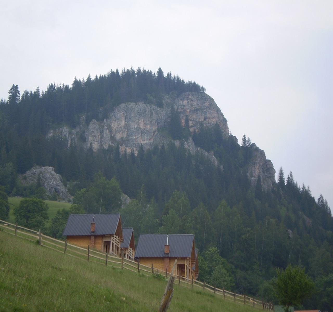 Albanian Alps Theth to Valbona Trek — photo 4