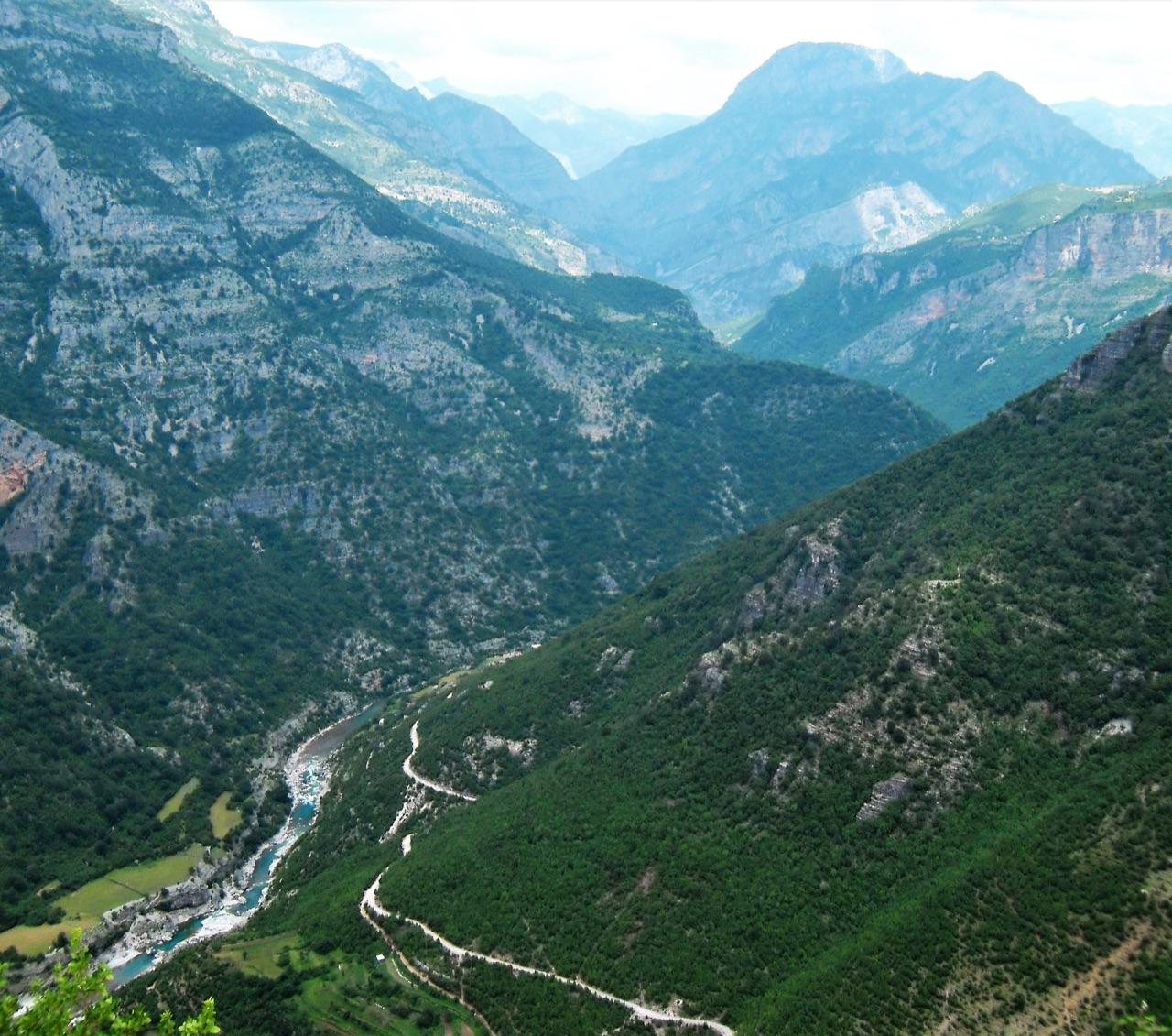 Albanian Alps Theth to Valbona Trek — photo 5