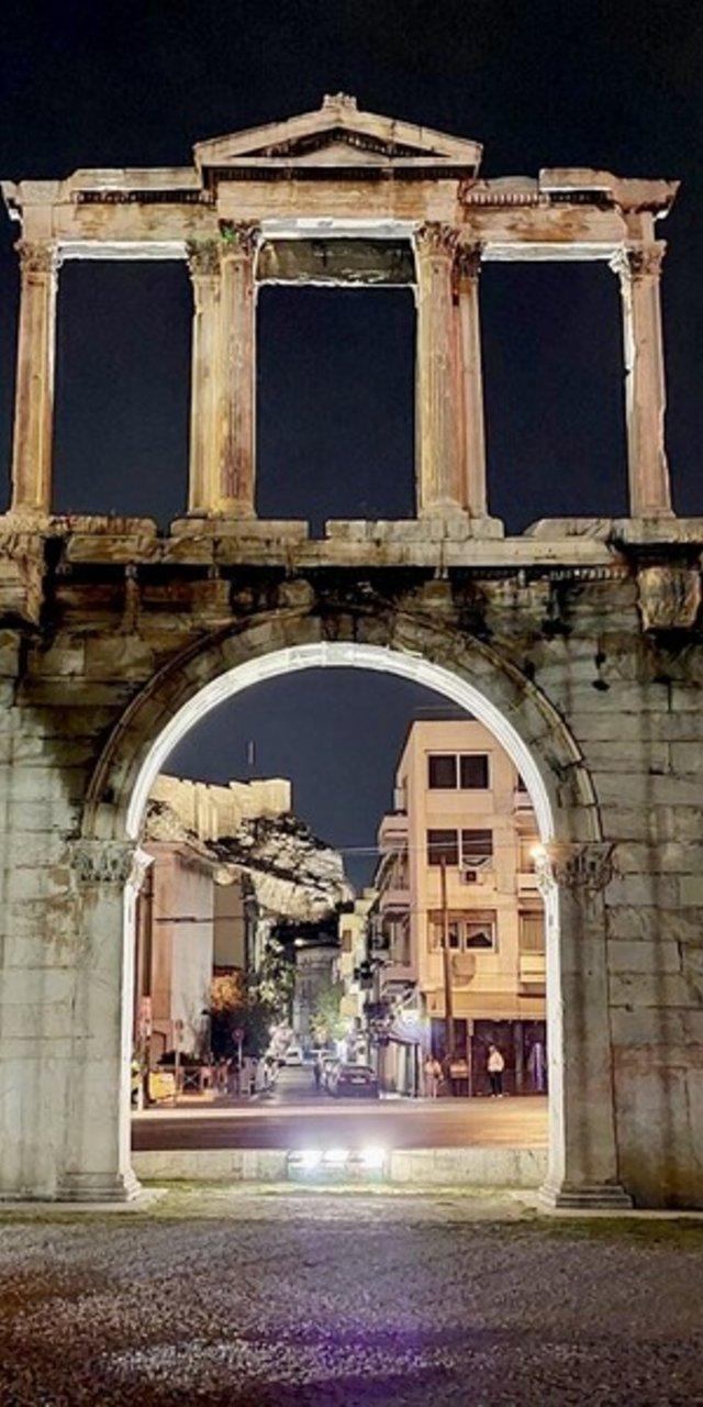 Athens by Night Tour in spanish — Athens, Greece (photo 3)
