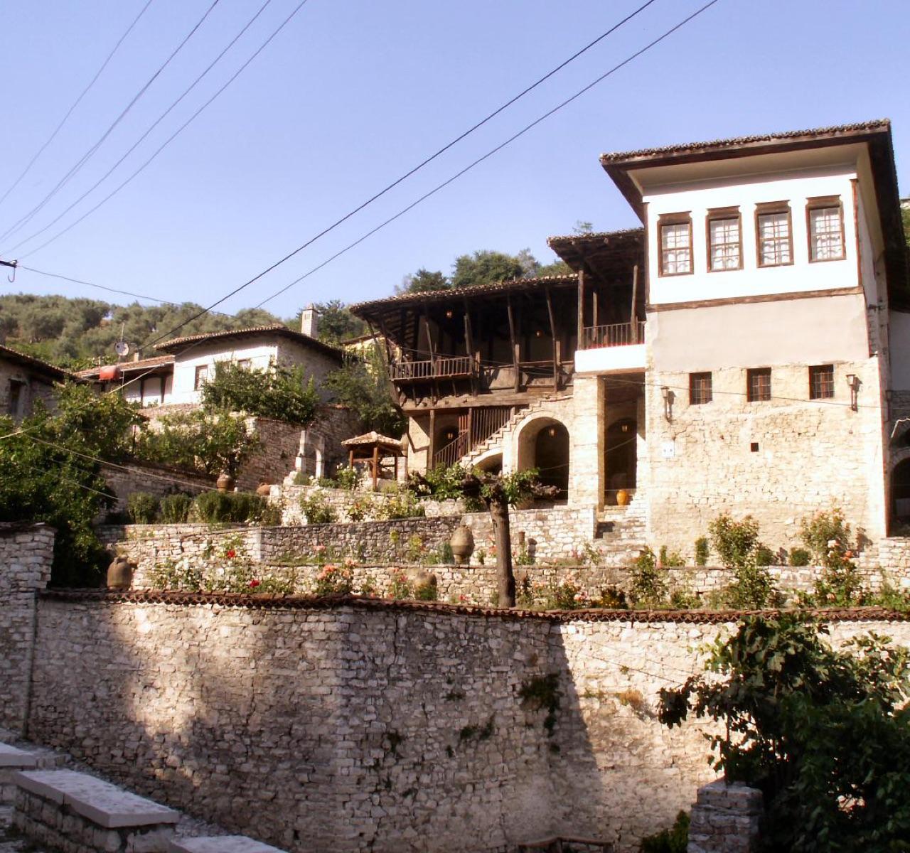 Berat UNESCO City Tour Albania — photo 2