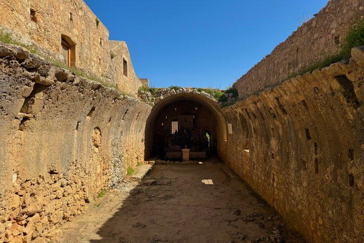 Chania to Heraklion: 8-Hour Bespoke Transfer & Sightseeing Tour — Chania, Greece (photo 8)