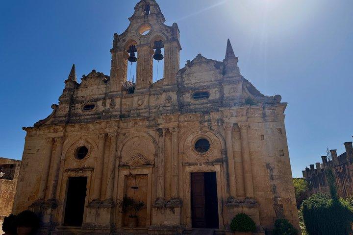 Chania to Heraklion: 8-Hour Bespoke Transfer & Sightseeing Tour — Chania, Greece (photo 3)