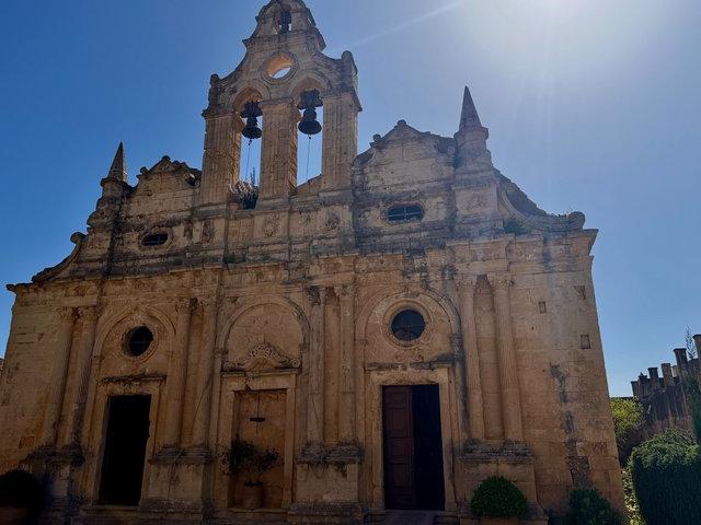 Chania to Heraklion: 8-Hour Bespoke Transfer & Sightseeing Tour — Chania, Greece (photo 3)
