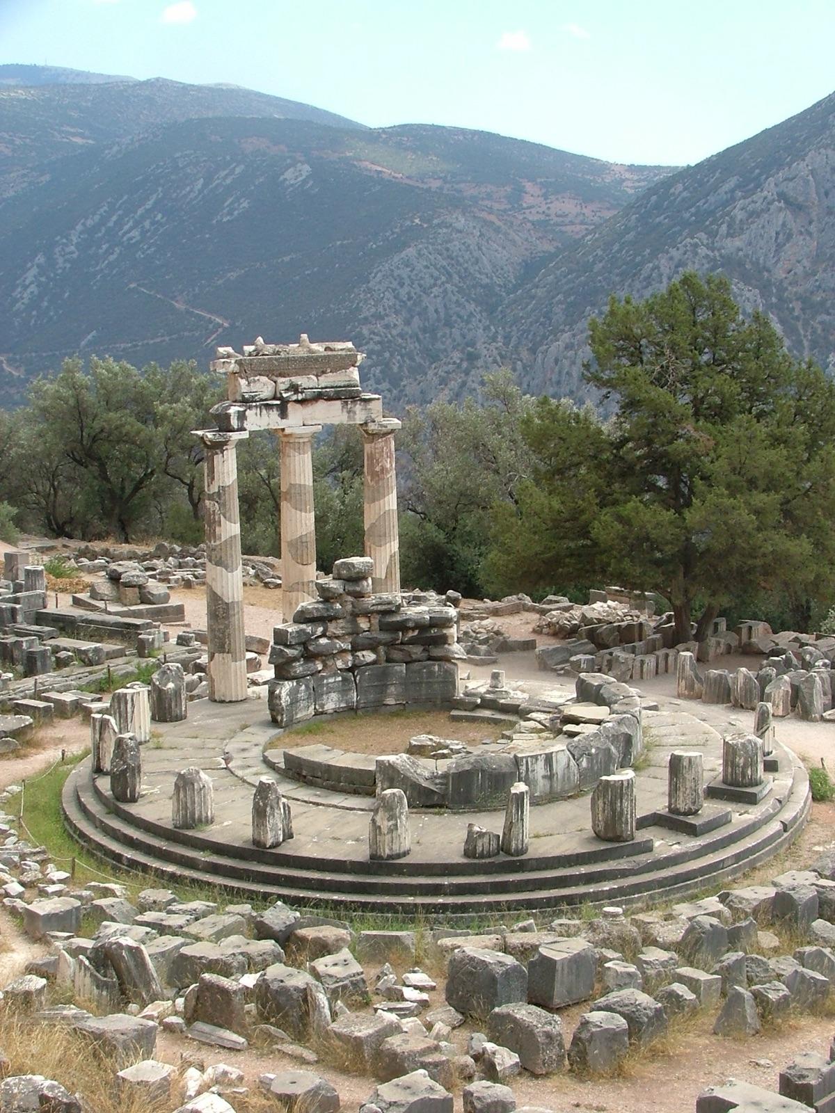 Delphi Oracle & Museum Day Trip — photo 3