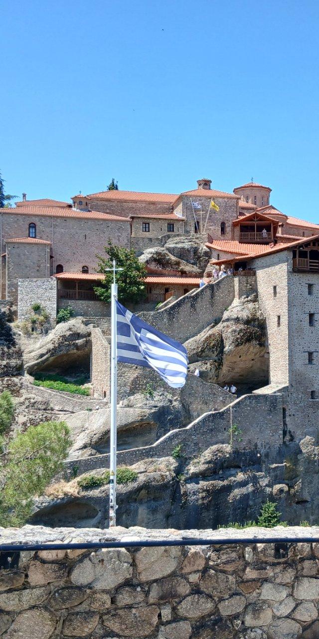 Immersive 5 hours Private Guided Tour at Meteora (Morning,Afternoon or Sunset) — Kalabaka, Greece (photo 4)