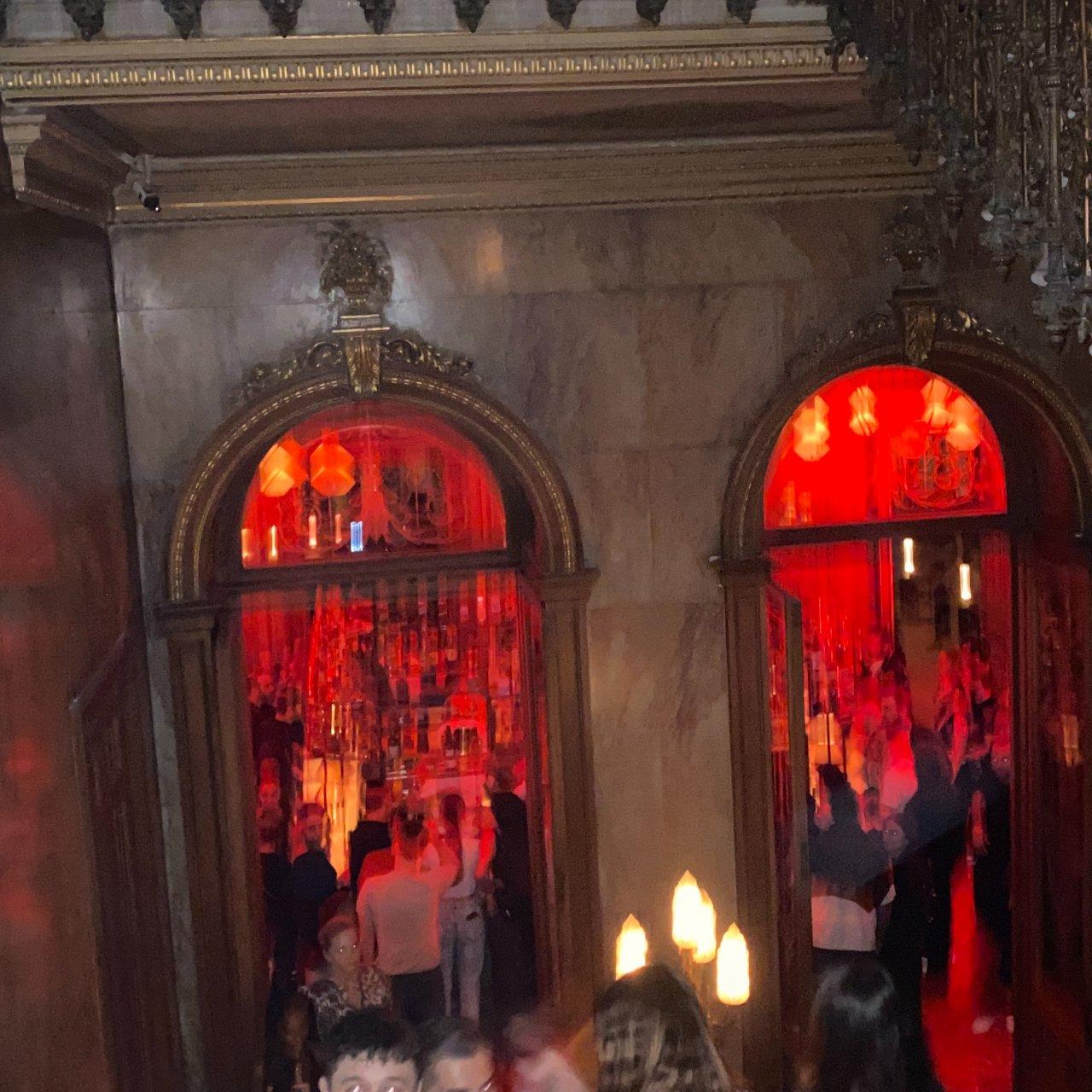 ISTANBUL after dark, photo 5 — Istanbul, Türkiye