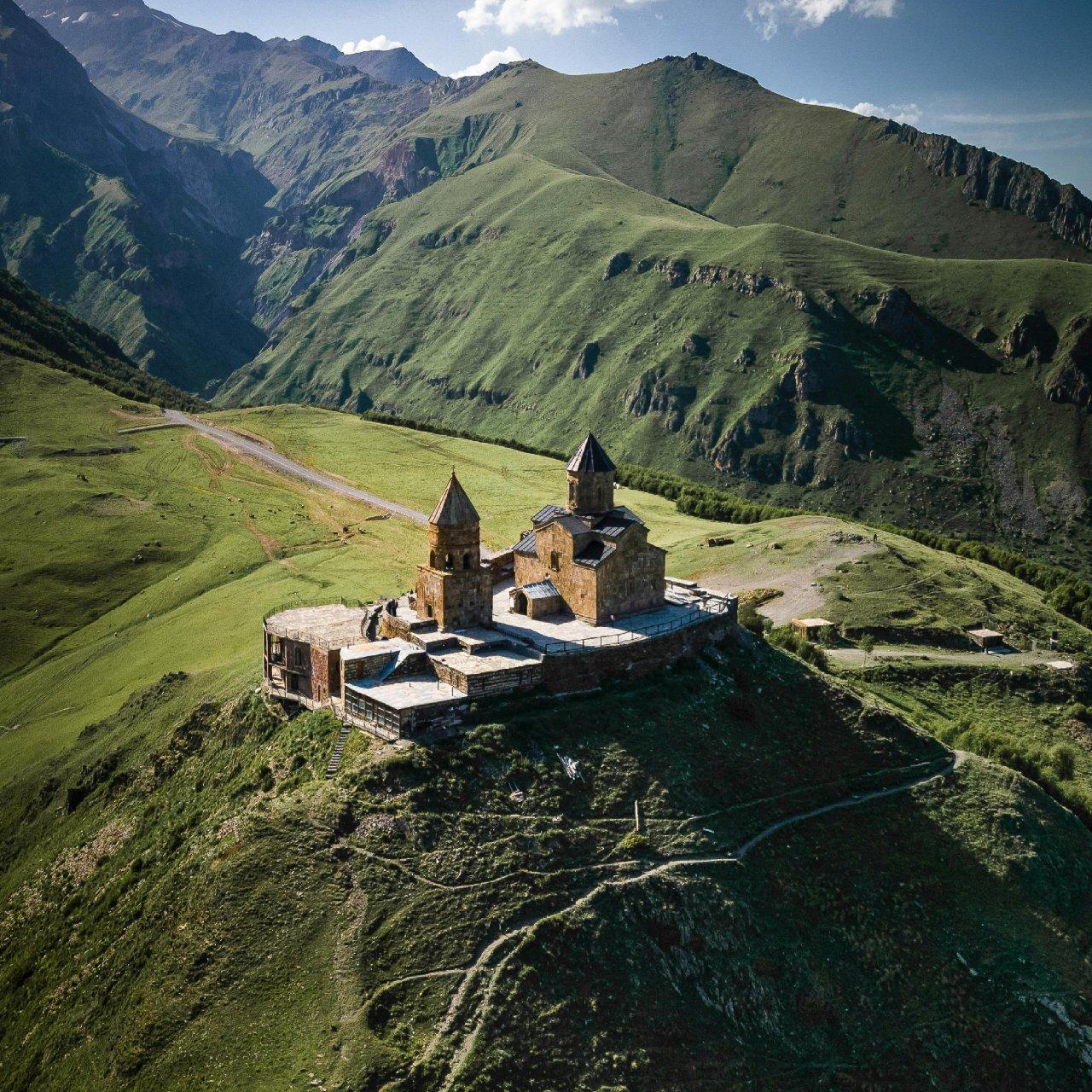 Kazbegi Mountain Adventure – Gudauri, Gergeti & Dariali Gorge, photo 4 — Tbilisi, Georgia