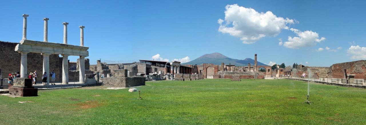 Pompeii & Herculaneum Guided Tour — photo 1