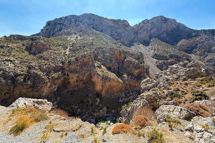 Private South Crete: Preveli Beach, Kourtaliotiko Gorge & Spili — Preveli, Greece (photo 8)
