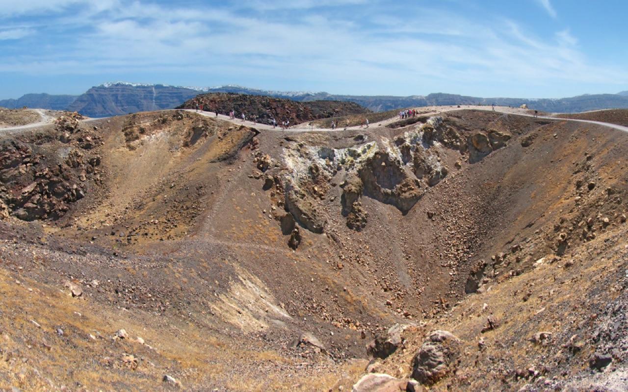 Santorini Volcano Kayak Expedition — photo 2
