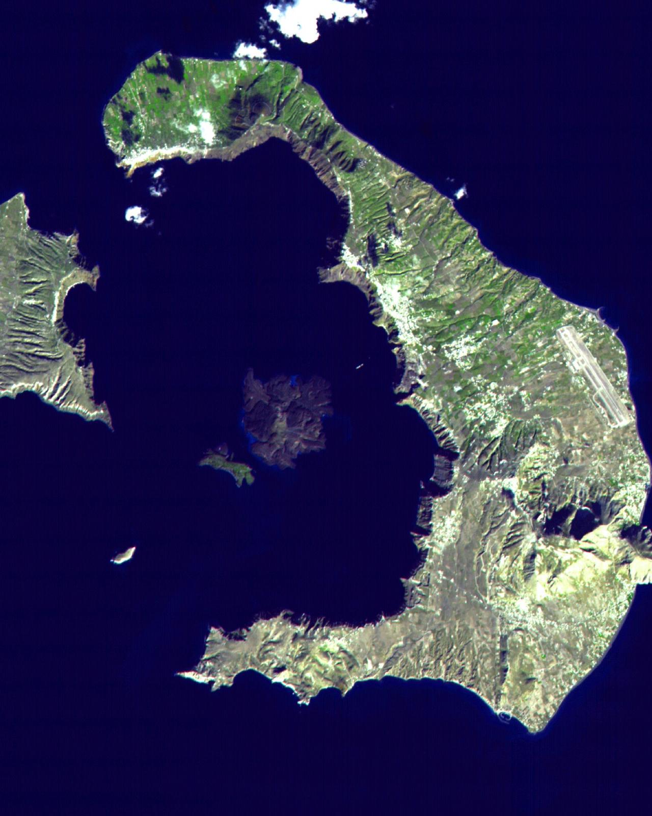 Santorini Volcano Kayak Expedition — photo 4